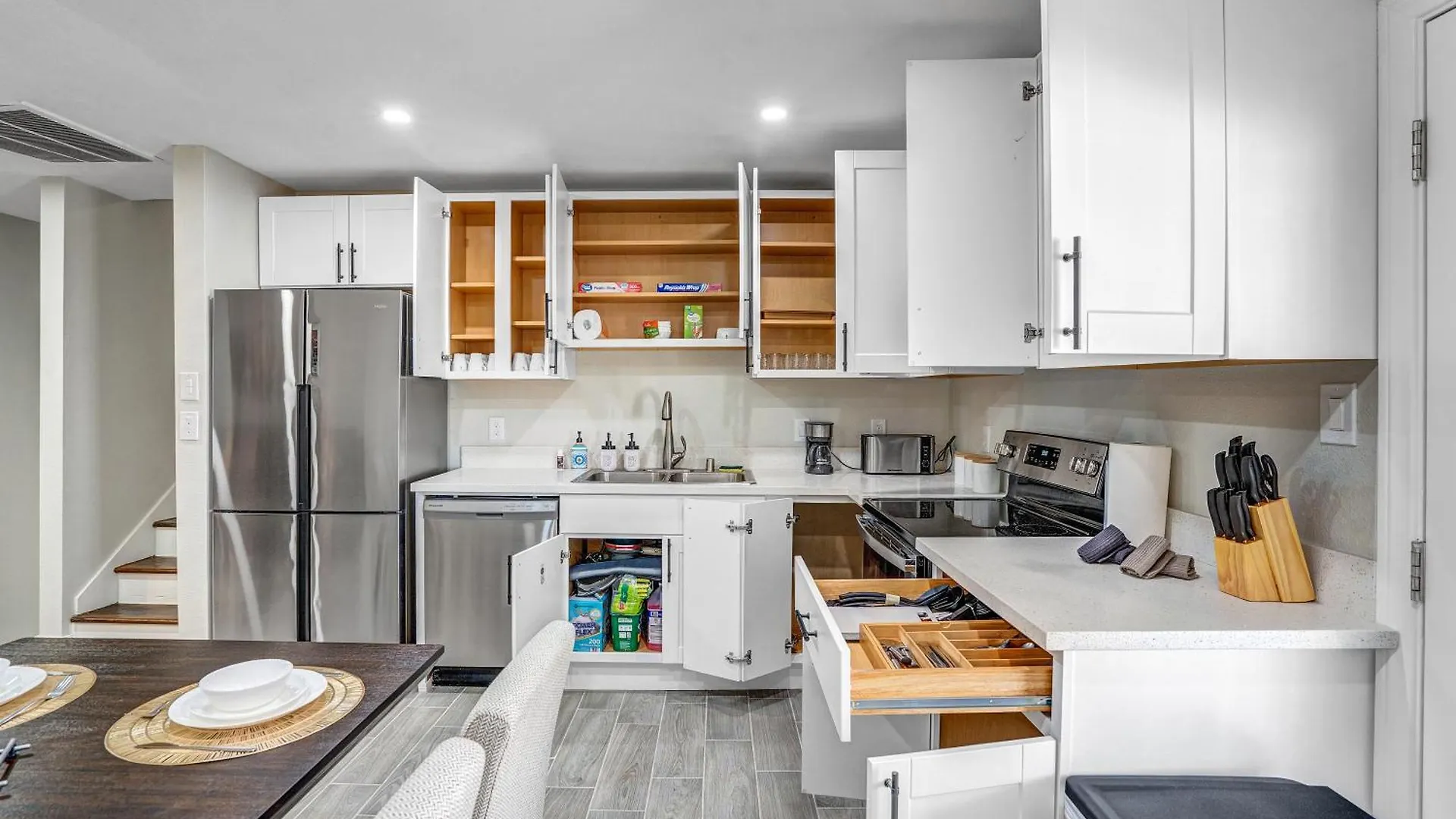 Vakantiehuis Family Reunion, Remodeled, King Beds, X-Box, Desks Villa Las Vegas